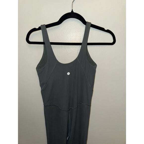 Lululemon Align Ribbed Bodysuit 25" Green Dark Forest size 6 Sleeveless - Picture 6 of 7